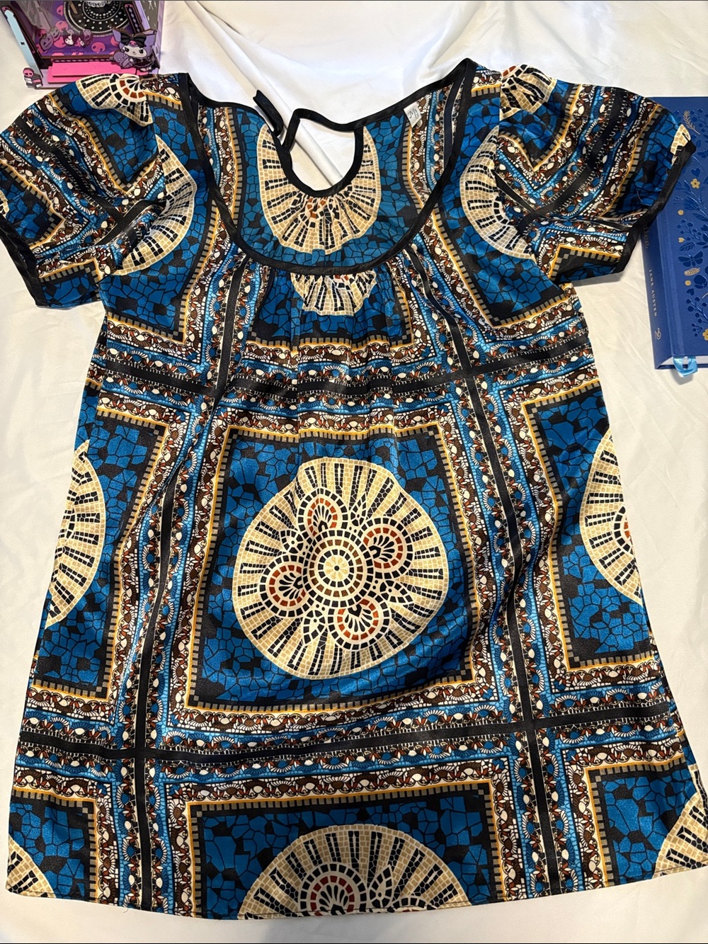 Women’s Blue Mosaic Print Short Sleeve Casual blouse